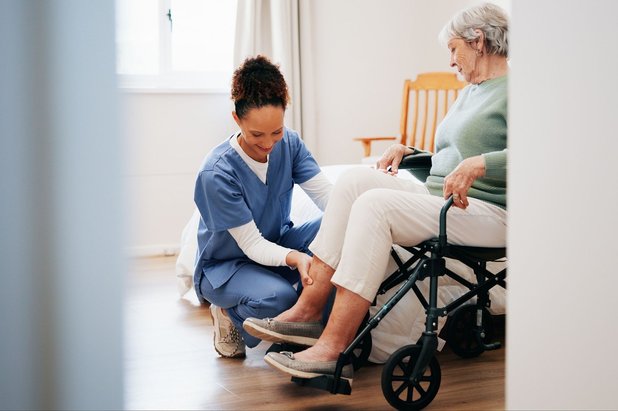 Toronto Home Care & Caregiver FAQs , senior home care toronto, Home Care & Nursing Services in Oshawa & GTA | EverTrust Care
